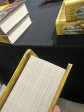 Cargar imagen en el visor de la galería, KINGDOM OF ASH (THRONE OF GLASS, 7) (LIBRO FIRMADO)
