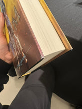 Cargar imagen en el visor de la galería, KINGDOM OF ASH (THRONE OF GLASS, 7) (LIBRO FIRMADO)
